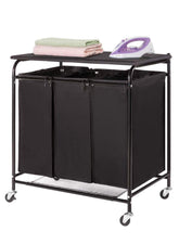 طاولة كي مع سلات فرز الغسيل